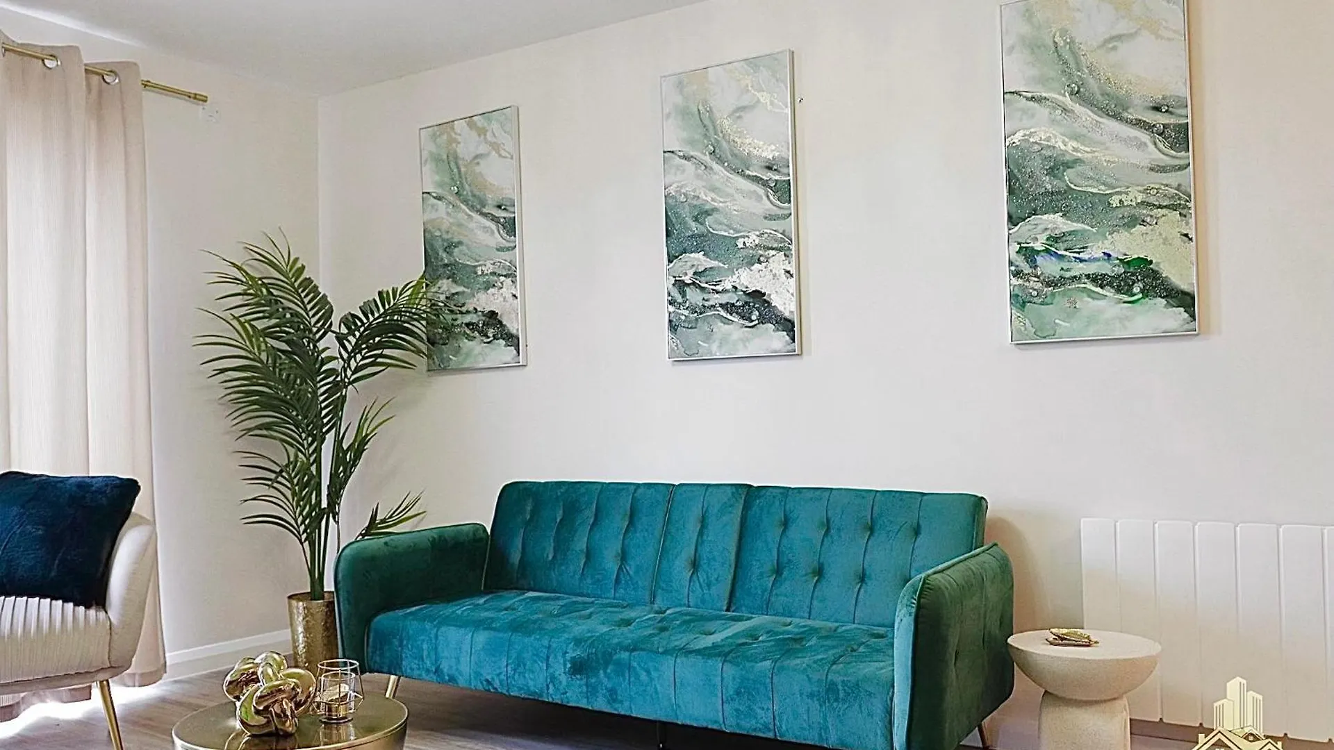 2Br Luxury Flat Belfast City Centre , Free Snacks & Free Netflix 0*,