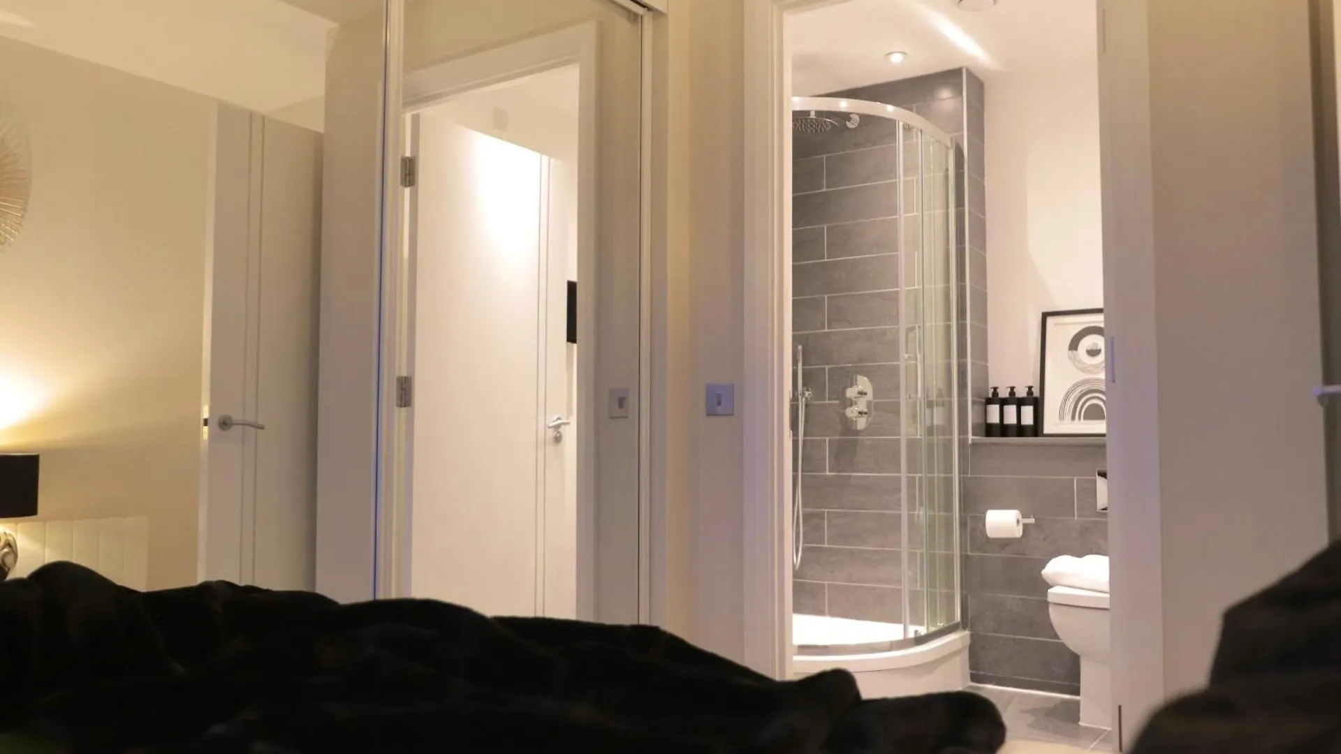 2Br Luxury Flat Belfast City Centre , Free Snacks & Free Netflix 0*,  Великобритания